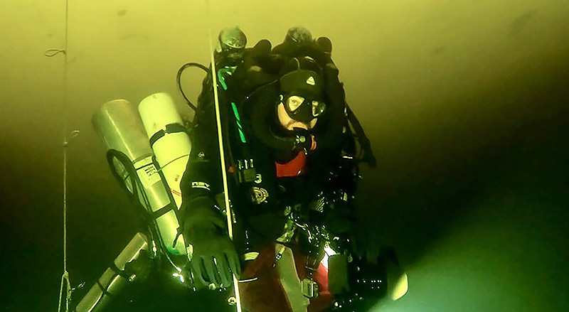 Deepest dive under ice [Freshwater]